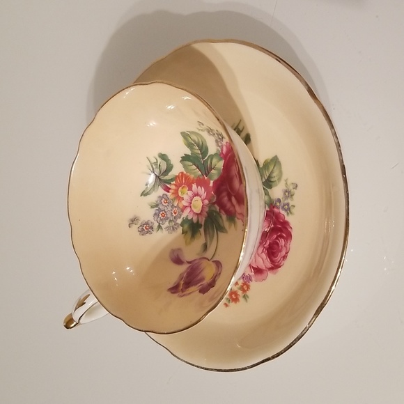 Vintage Paragon Bone China Teacup & Saucer Set Double Warrant / Peach, floral - Picture 8 of 17